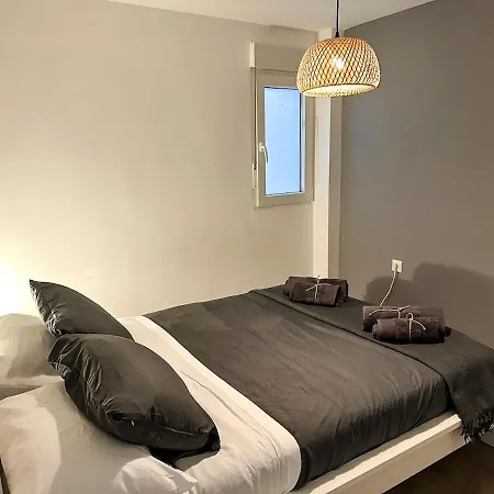 Moderno Reformado Con Ascensor Apartman Huelva