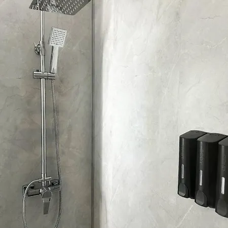 Moderno Reformado Con Ascensor Apartman Huelva